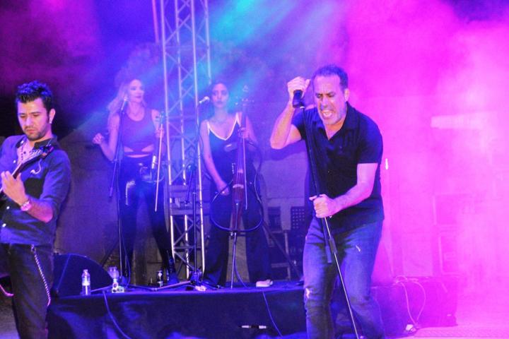 Haluk Levent Antik Tiyatroda konser verdi
