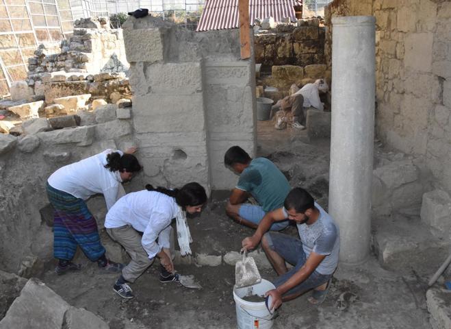 Noel Baba Kilisesinde gizemli insan iskeletleri