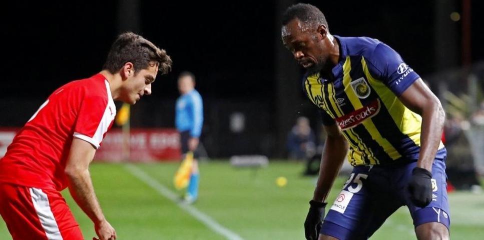 Usain Bolt futbol kariyerini noktaladı