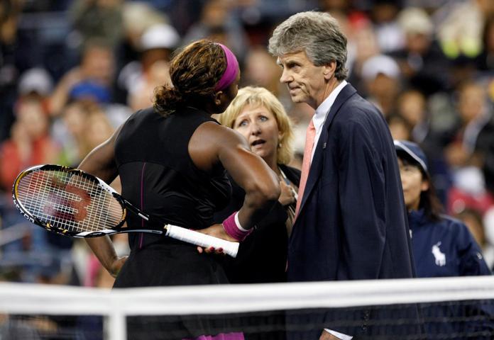 Terör estiren Serena Williamsa 17 bin dolar para cezası