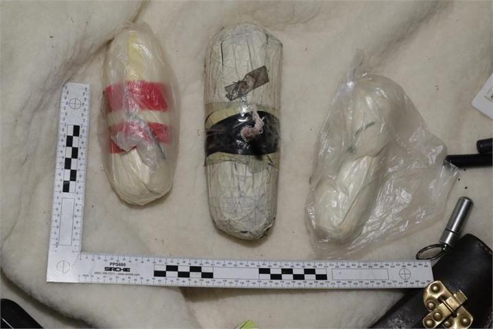 Evinde bomba fabrikası kurdu Ülkeyi dehşete düşürdü