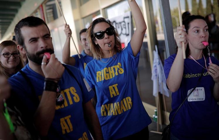 Ryanair çalışanları grevde