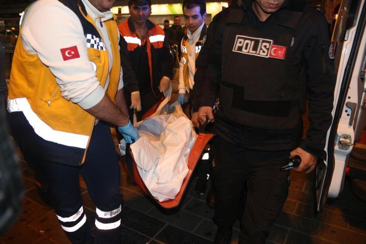 Metro istasyonunda ölü bulundu