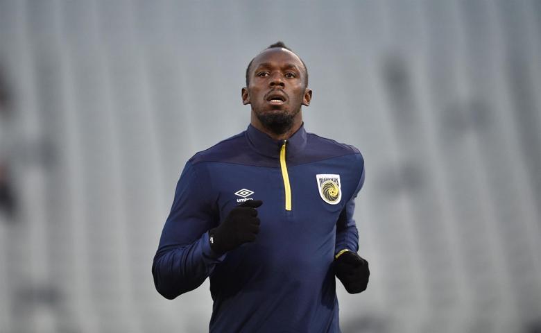 Usain Bolt futbol kariyerini noktaladı
