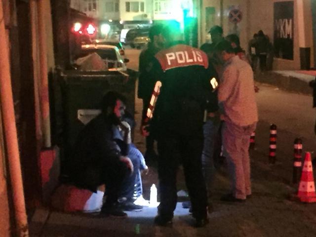 İki grup 5 dakika içinde iki kez birbirlerine girdi: 3 yaralı