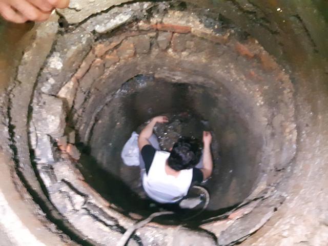 Polis uyuşturucuyu kanalizasyondan çıkardı