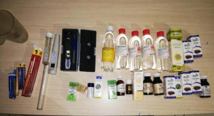 Kaçak içki imalatı yapılan eve baskın