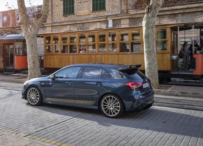 Mercedes’ten 306 beygirlik A 35 4MATIC