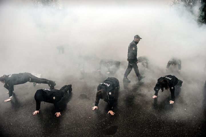 Çevik Kuvvet polisinden aksiyon filmlerini aratmayan eğitim