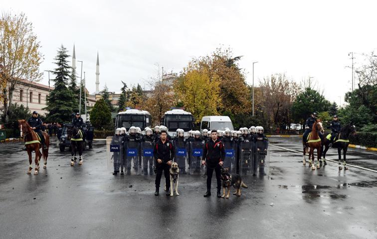 Çevik Kuvvet polisinden aksiyon filmlerini aratmayan eğitim