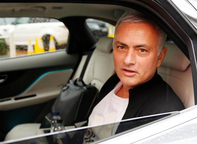 Alexis Sanchez Mourinho kovulur bahsine girdiği iddiasını yalanladı