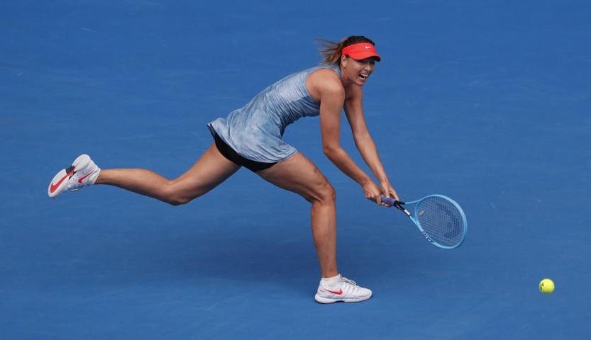 Agresif Sharapova geri döndü