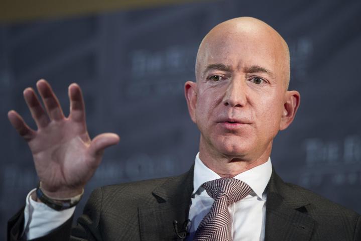 Amazonun CEOsu Bezosa şantaj iddiası