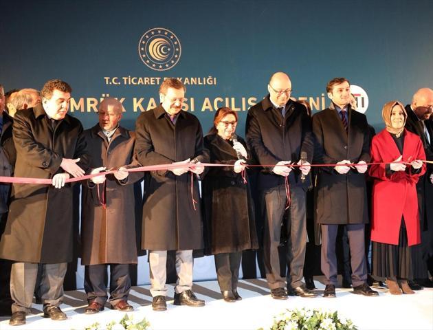 Modernize edilen Sarp Sınır Kapısı yeni yüzüyle hizmete girdi
