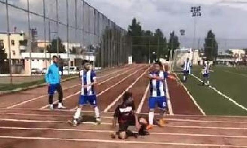 Amatör küme maçında saha karıştı: 3 yaralı 9 kırmızı kart