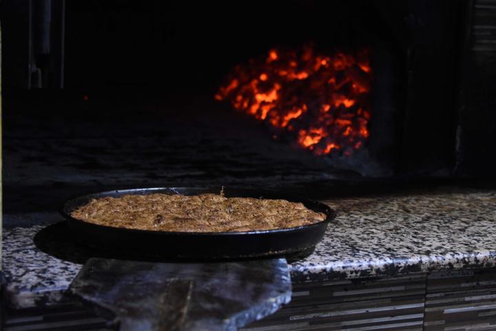 Konyada ramazanın vazgeçilmez lezzeti; tahinli pide