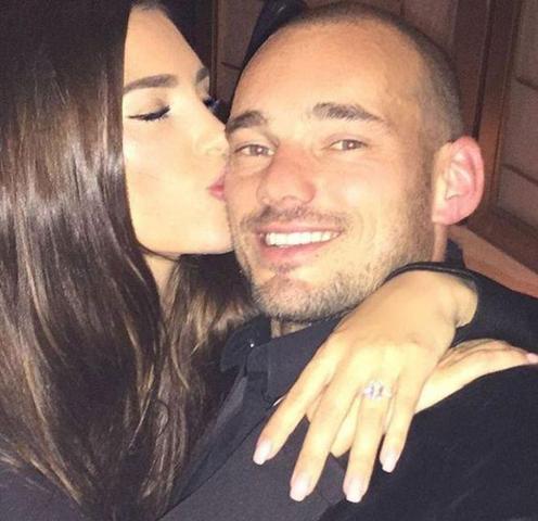 Wesley Sneijder eşi Yolanthe Cabau ile barışmak için her yolu deniyor