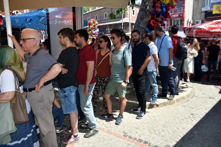 Bayramda tatilci akınına uğrayan Edirnede 3 ton ciğer tüketildi