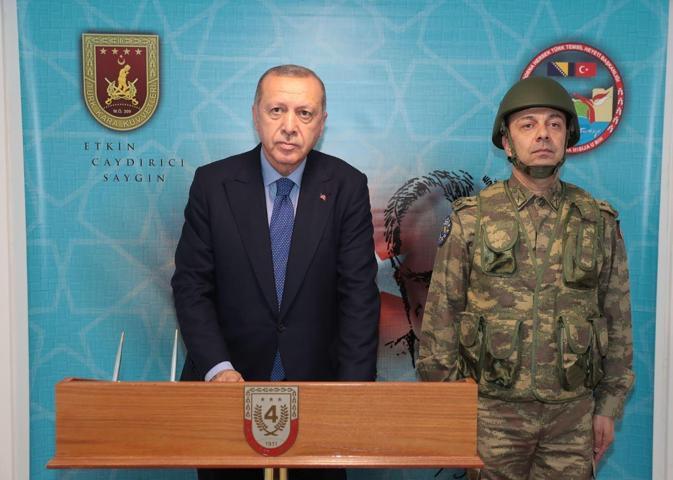 Erdoğan, Bosnada ‘Barış Gücü’nde görevli Türk askerleri ziyaret etti