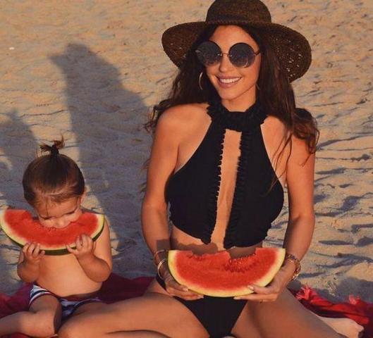 Wesley Sneijder, eşi Yolanthe Cabau ile anlaştı: Dokuz yıla 15 milyon euro ödeyecek