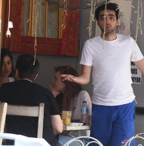 Elçin Sangunun kahvaltı keyfi