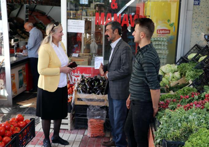 Vanın ilk ve tek ödüllü kadın muhtarı