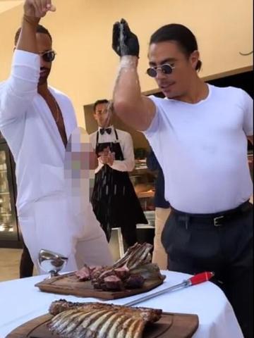 Nusret damadı etle besledi