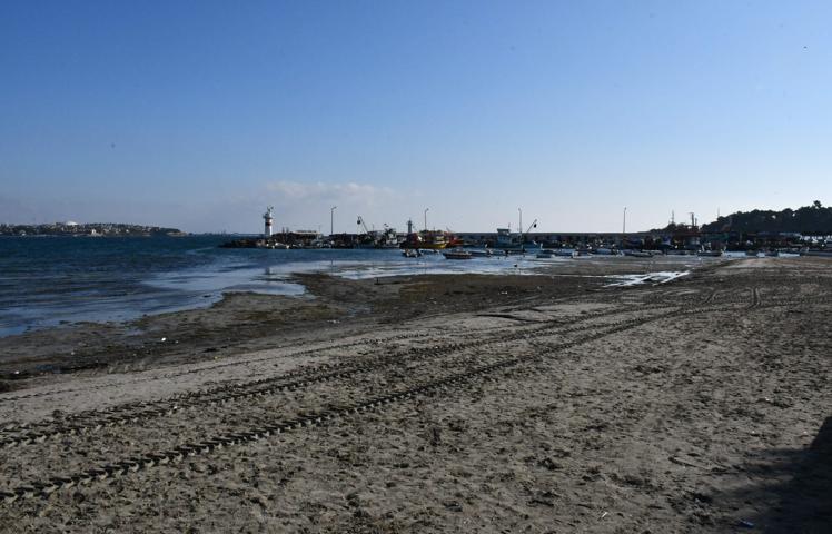 Tekirdağda deniz 25 metre çekildi