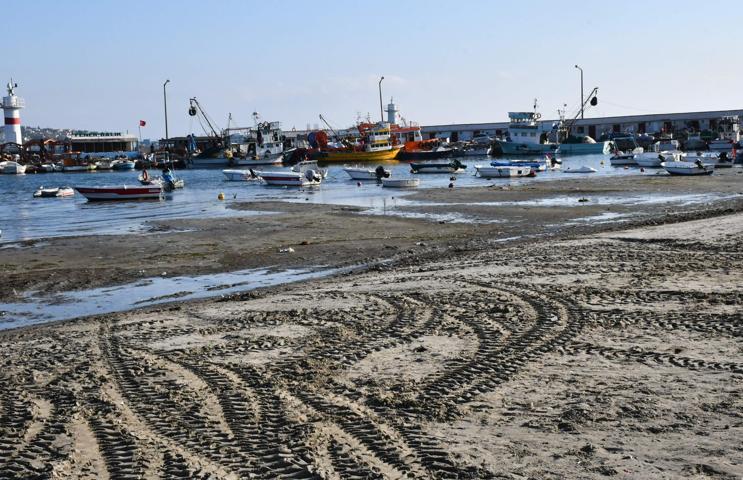 Tekirdağda deniz 25 metre çekildi