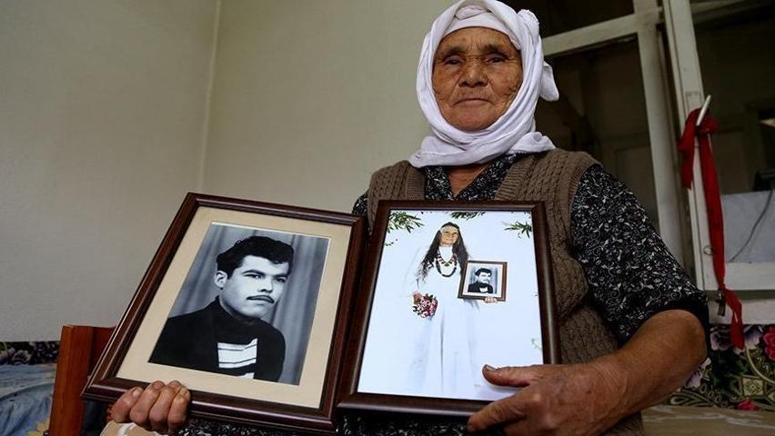 Ölümsüz Sevginin fotoğrafı çeyiz sandığında