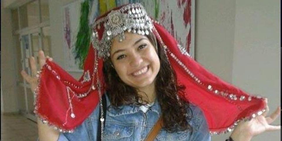 Şehit öğretmen Şenay Aybüke Yalçın kabri başında anıldı