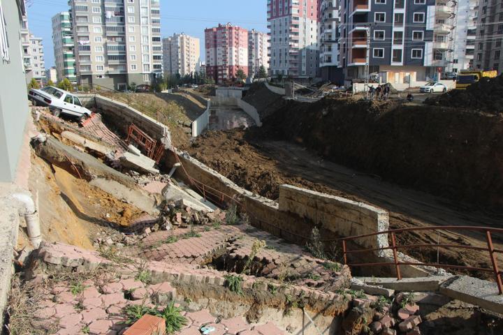 İstinat duvarı çöktü, 6 katlı bina tahliye edildi