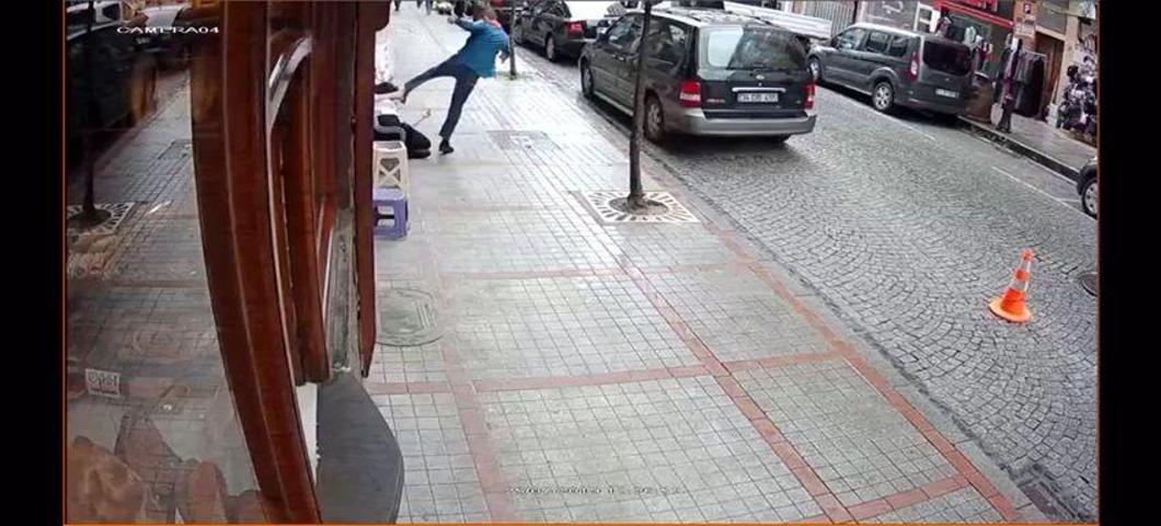 Eski kız arkadaşını bayıltana kadar döven sanık tahliye talep etti