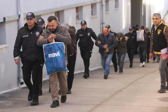 Sigorta şirketlerini şifreyle dolandırdılar