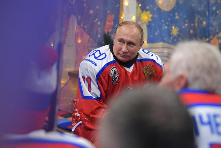Putin formayı giydi, sahaya çıktı