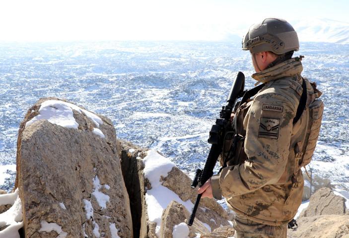 2 bin 369 rakımlı dağda -35 derecede vatan savunması