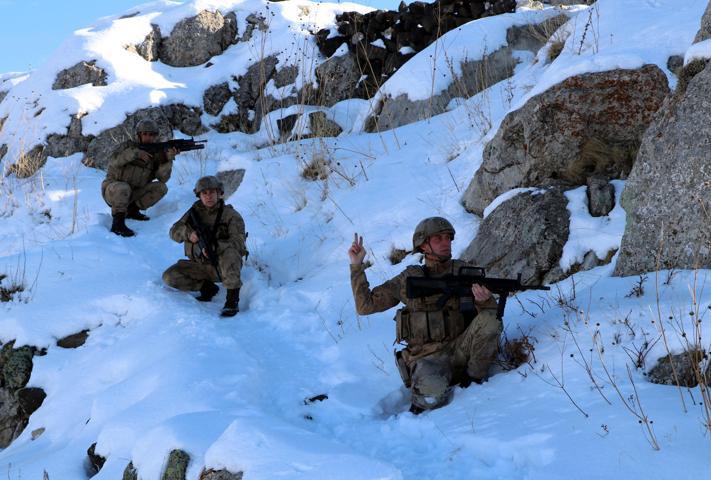 2 bin 369 rakımlı dağda -35 derecede vatan savunması