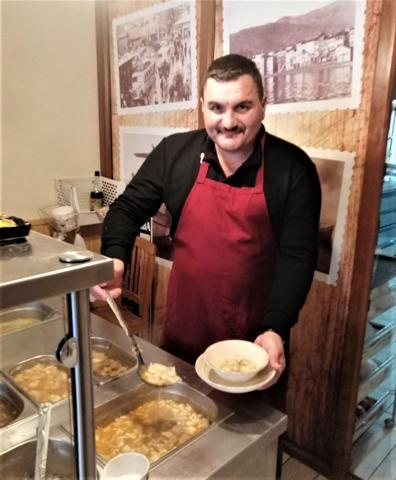 Bu çorbayı içmek için şehir dışından geliyorlar