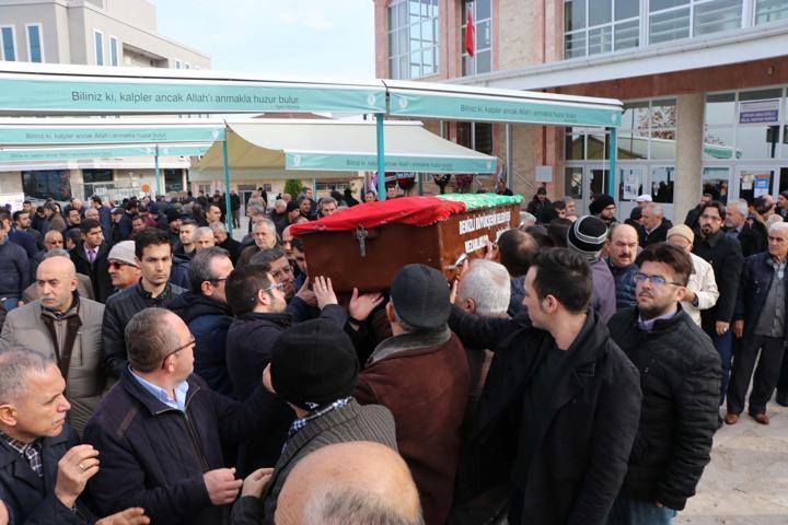 Alkol komasına giren diş hekimi toprağa verildi