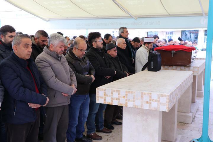 Alkol komasına giren diş hekimi toprağa verildi