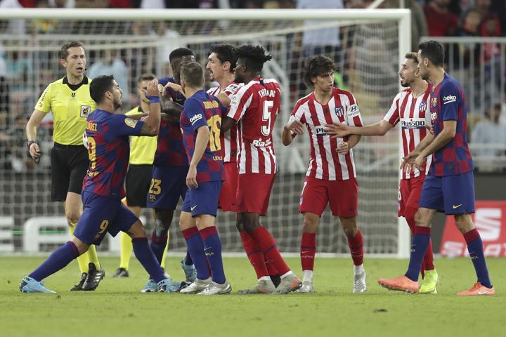 Barcelona-Atletico Madrid maçında sinirler gerildi