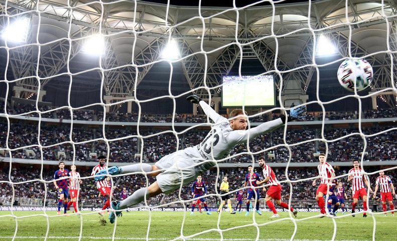 Barcelona-Atletico Madrid maçında sinirler gerildi
