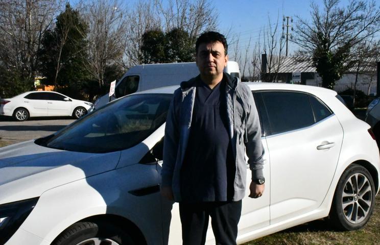 Sıfır otomobil aldı, telefonuna indirdiği uygulamada araca işlem yapıldığını gördü