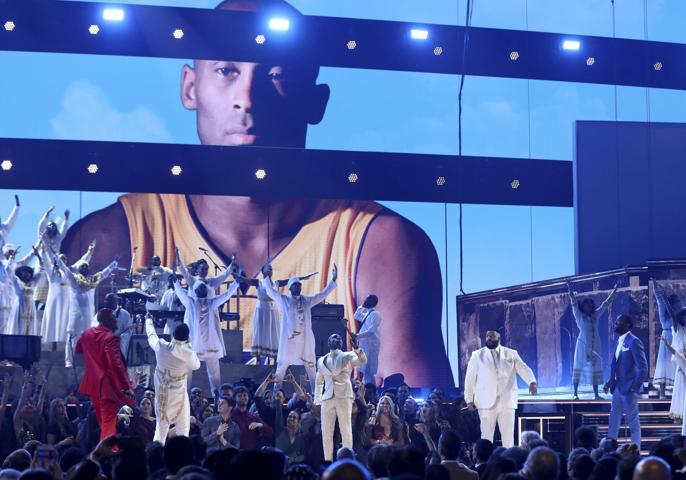 Kobe Bryantın trajik ölümünün gölgesinde 62. Grammy Ödülleri sahiplerini buldu