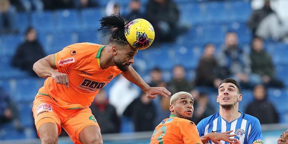 Fenerbahçe sezon sonu için ilk transferi yaptı