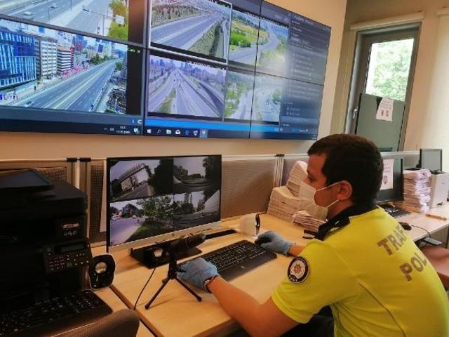 İstanbul trafiğinde 207 noktada koronavirüs denetimi