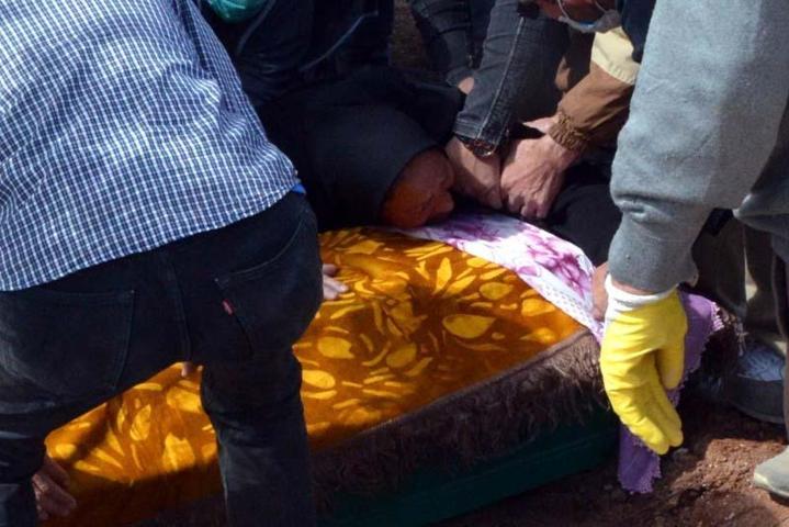 Milli boksörün öldürdüğü Zeynep, gözyaşları ile toprağa verildi