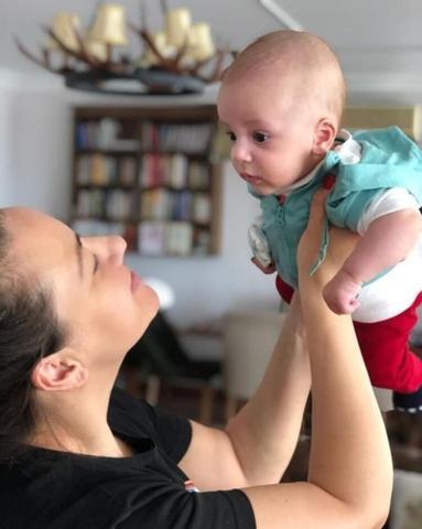Sunucu Ezgi Sertelin bebekleri büyüdü