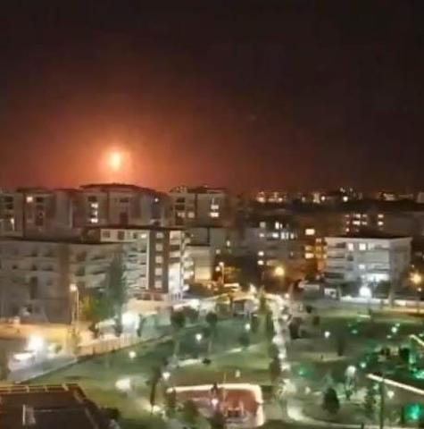 Meteor düşmesi olduğu sanılan doğa olayı, Batmanda böyle görüntülendi