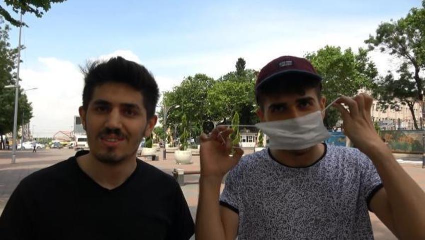 Maske takma zorunluluğunun ilk gününde ilginç görüntüler